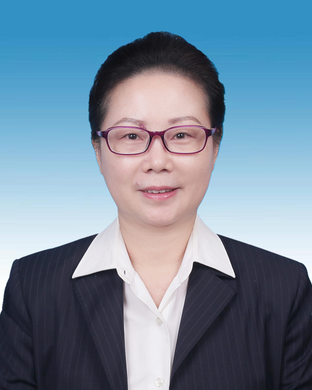 四级调研员 钟秀兰